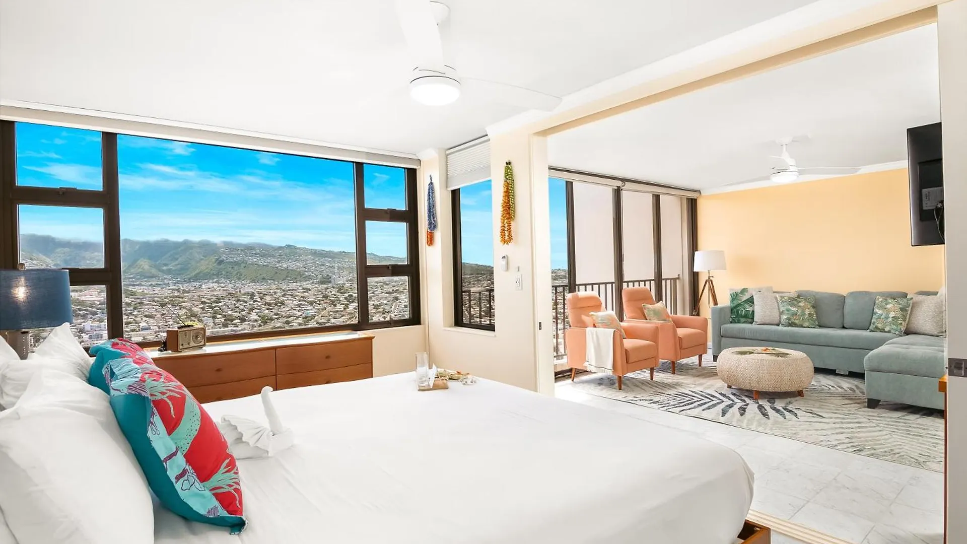 Stylish 1Br Condo With Mountain View & Free Parking! 호놀룰루